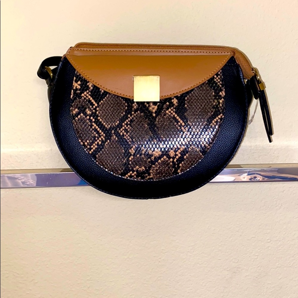 Hand bag